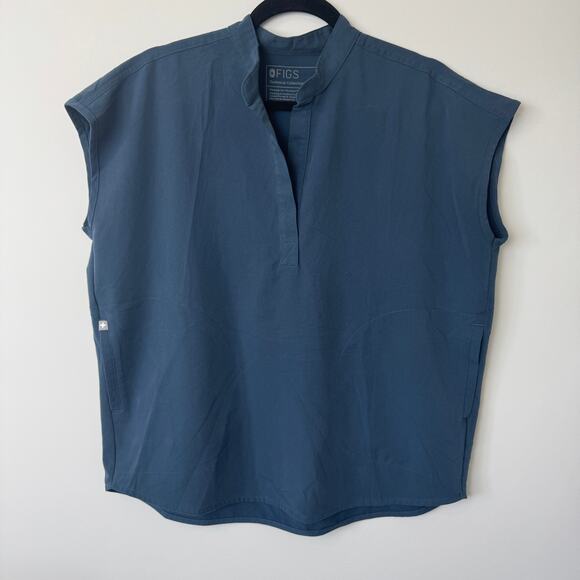 FIGS Rafaela Oversized Scrub Top Dark Harbor Size Small - Picture 1 of 6